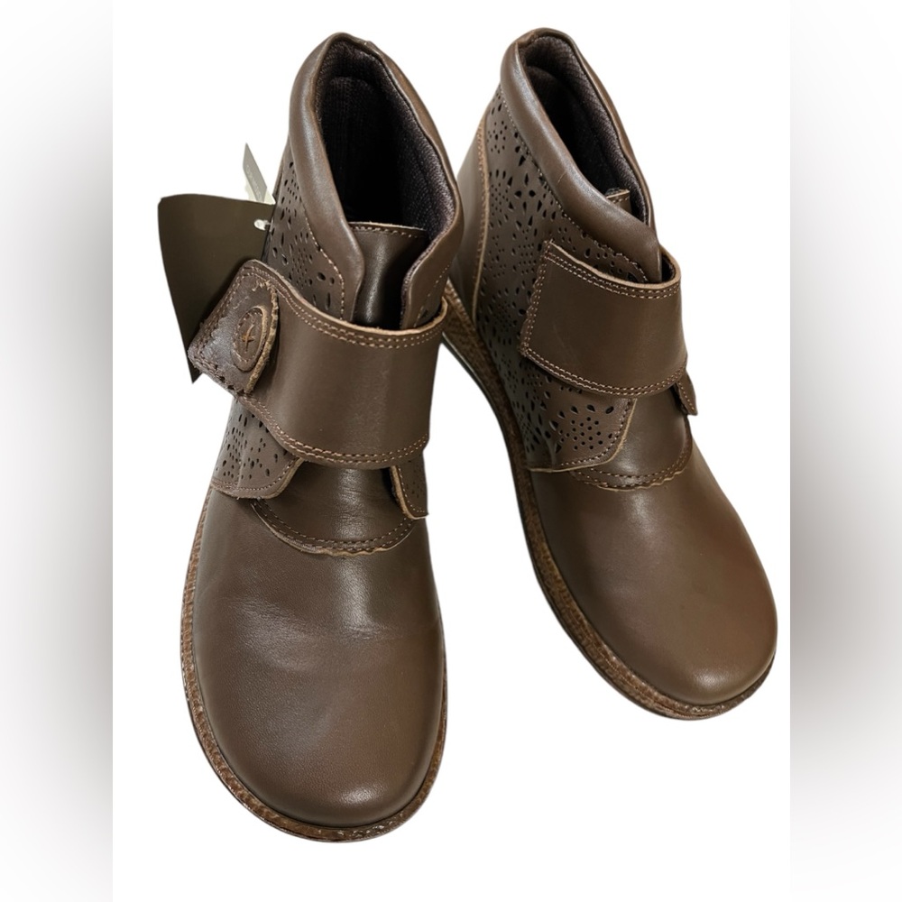 NWT SPRING STEP Brown Velcro Women SOUZALA Leather Ankle Booties - EUR 39 US 8.5